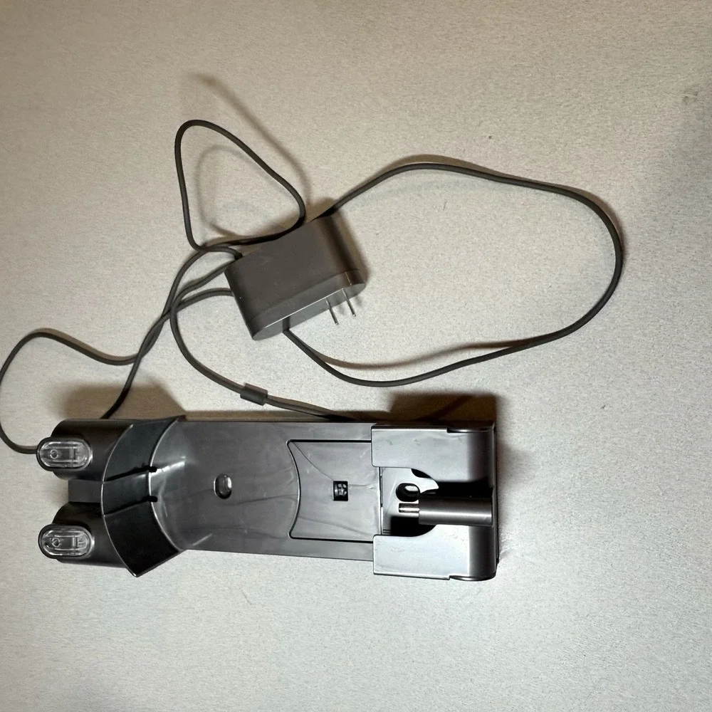 Dyson Wall‎ Mount Charging Dock Station With Charger 102882-01